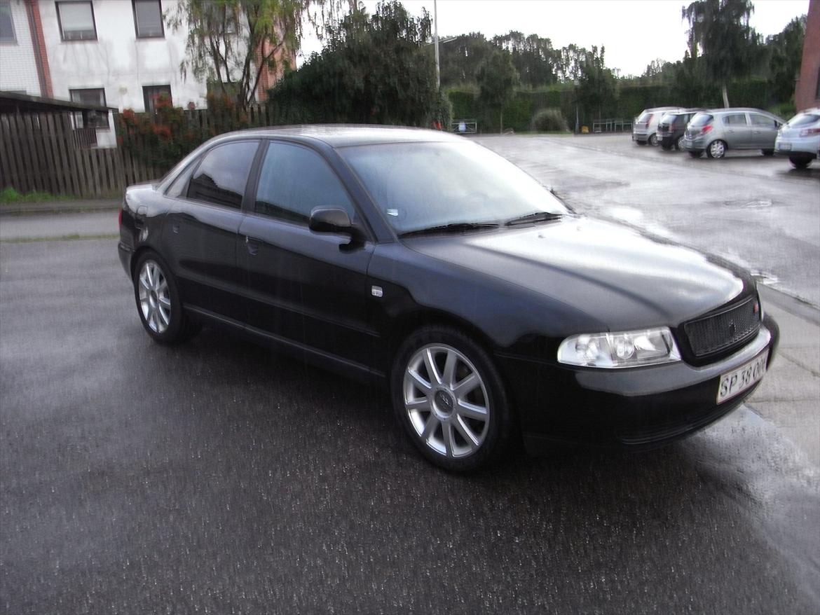 Audi A4 1,6 Limosine SOLGT billede 3