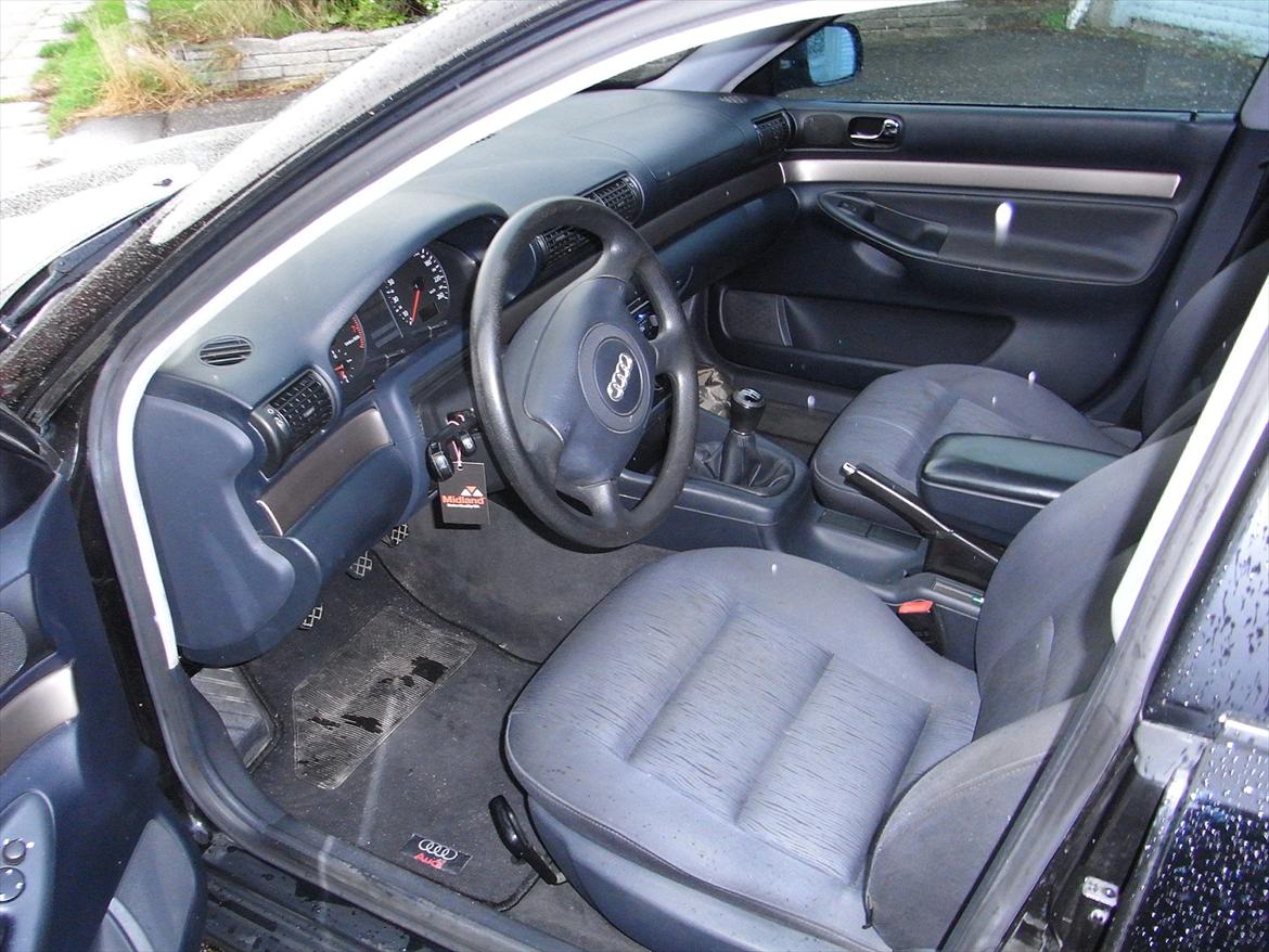 Audi A4 1,6 Limosine SOLGT billede 10