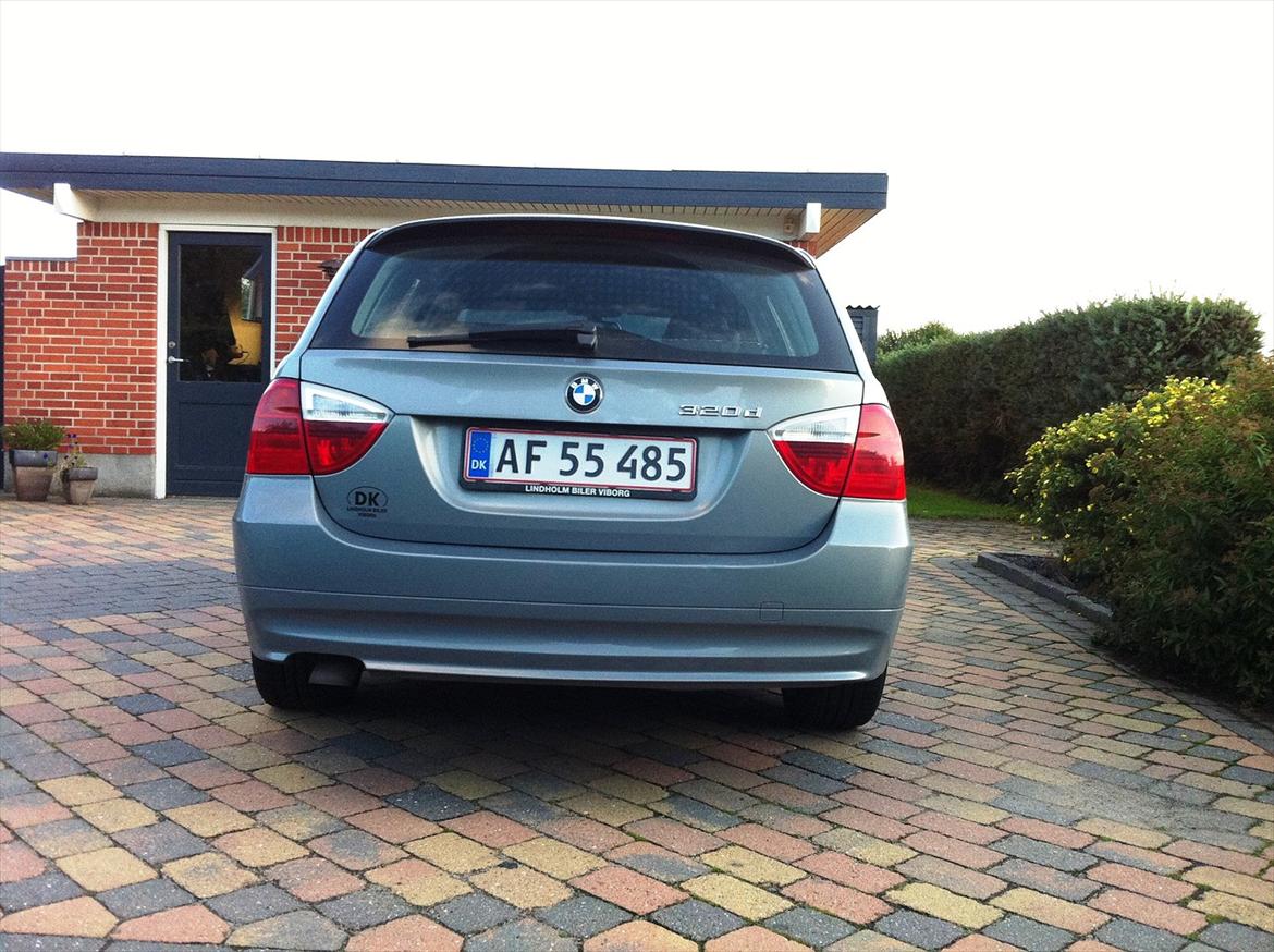BMW 320d Touring E91 *solgt* billede 17
