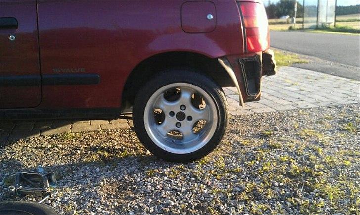 Nissan micra twincam SOLGT billede 9