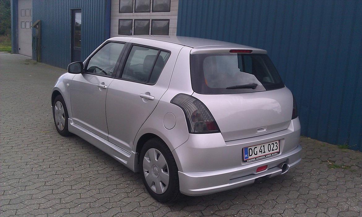 Suzuki swift ¤TØSEN¤ - nymalet skørter billede 15