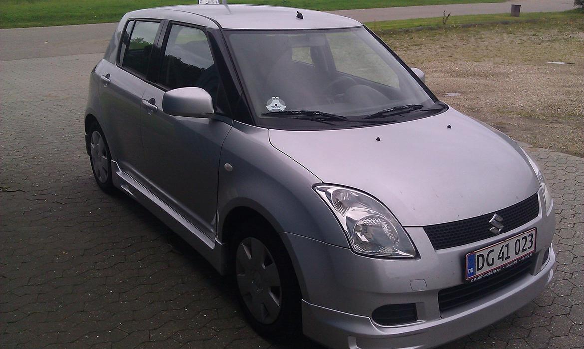 Suzuki swift ¤TØSEN¤ - nymalet skørter  billede 14