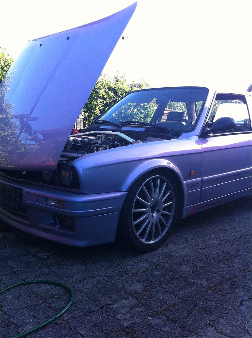 BMW e30 320i/325i M-Tech 2 (Solgt) billede 1