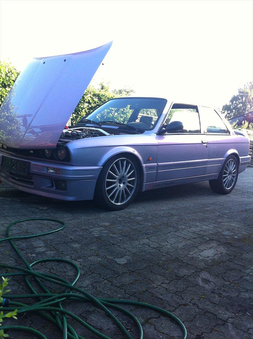 BMW e30 320i/325i M-Tech 2 (Solgt) billede 2