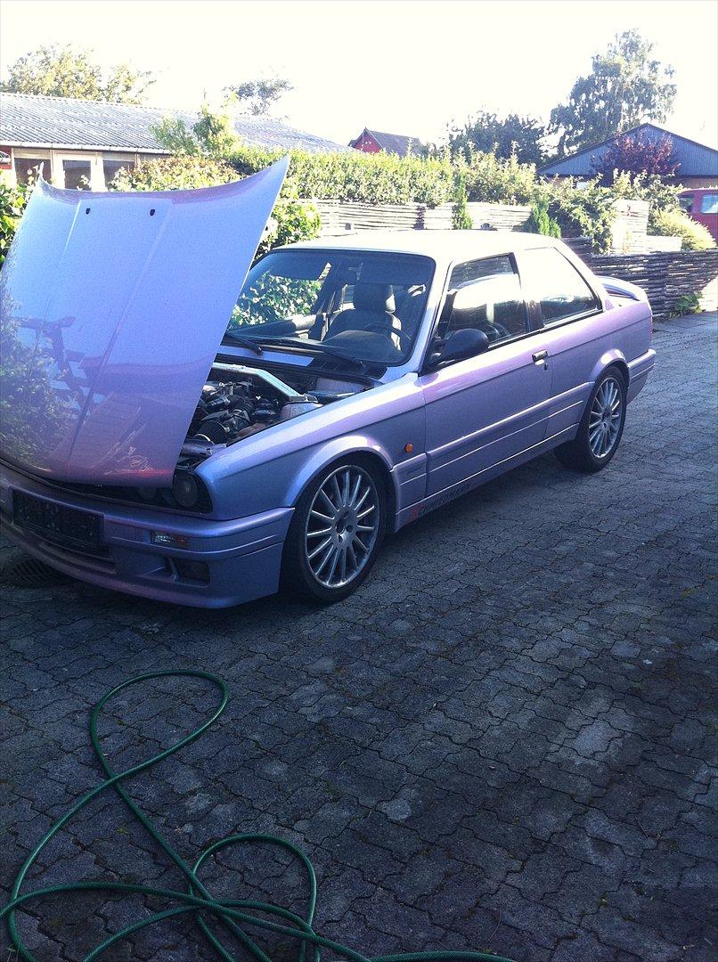 BMW e30 320i/325i M-Tech 2 (Solgt) billede 3