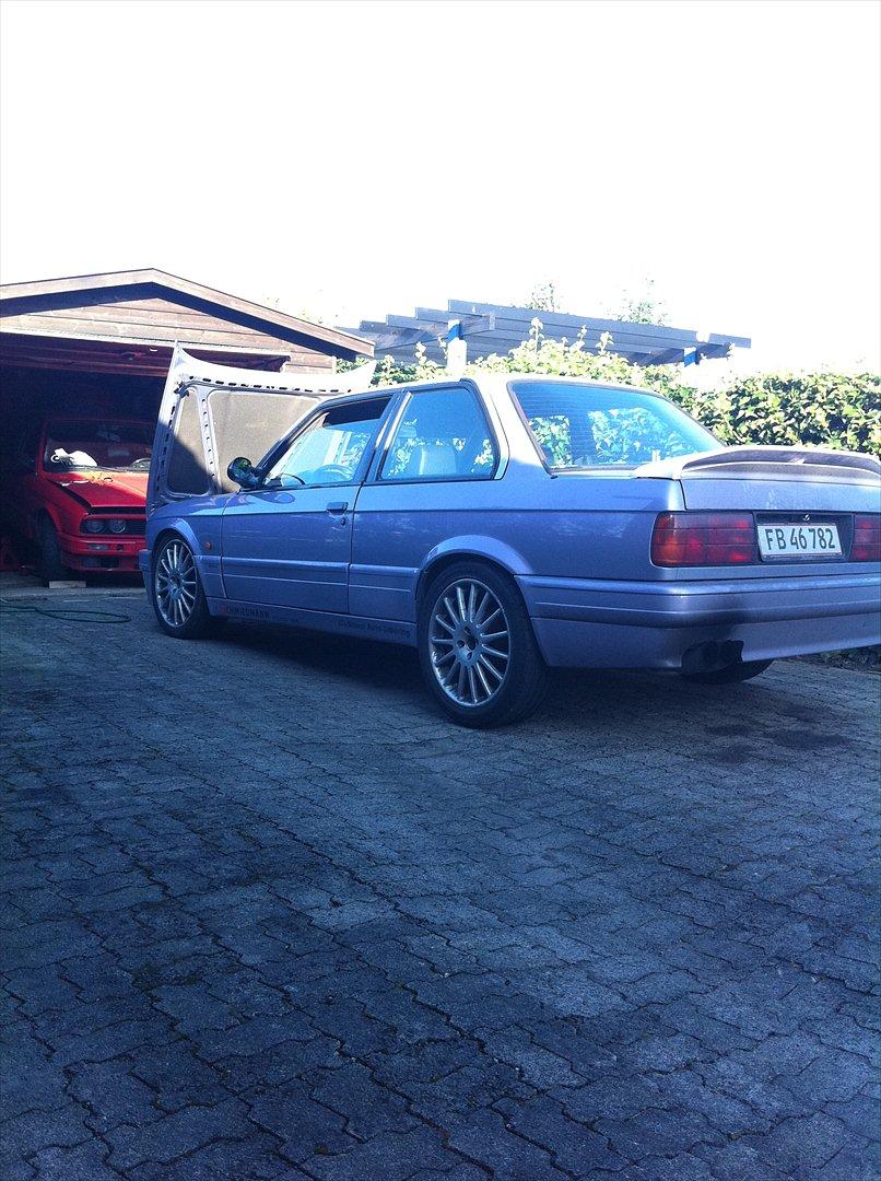 BMW e30 320i/325i M-Tech 2 (Solgt) billede 8