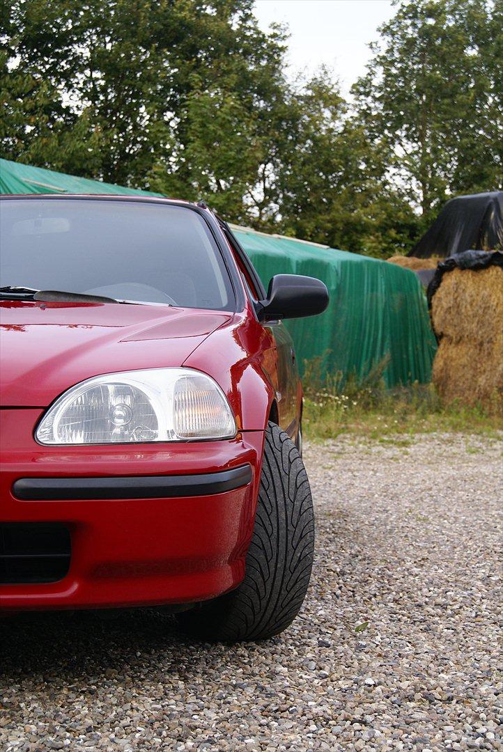 Honda Civic 1,4is ( Totalt skadet)  billede 3