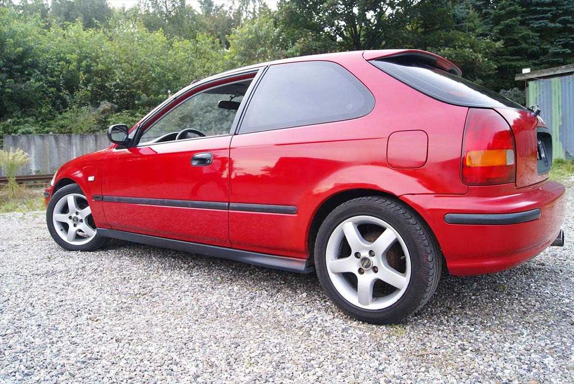 Honda Civic 1,4is ( Totalt skadet)  billede 4