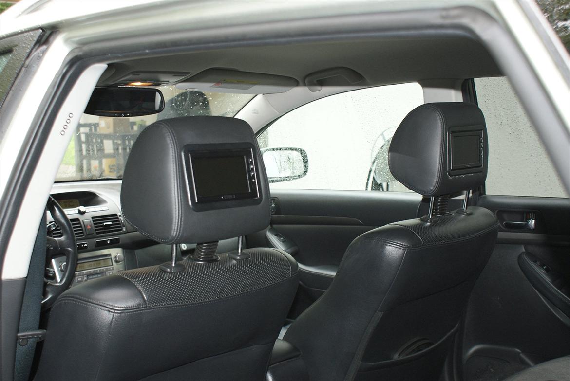 Toyota Avensis 2,4 Executive Aut. st.car billede 10