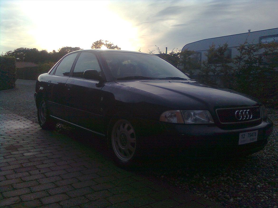Audi A4 1.8 T (Solgt) billede 2