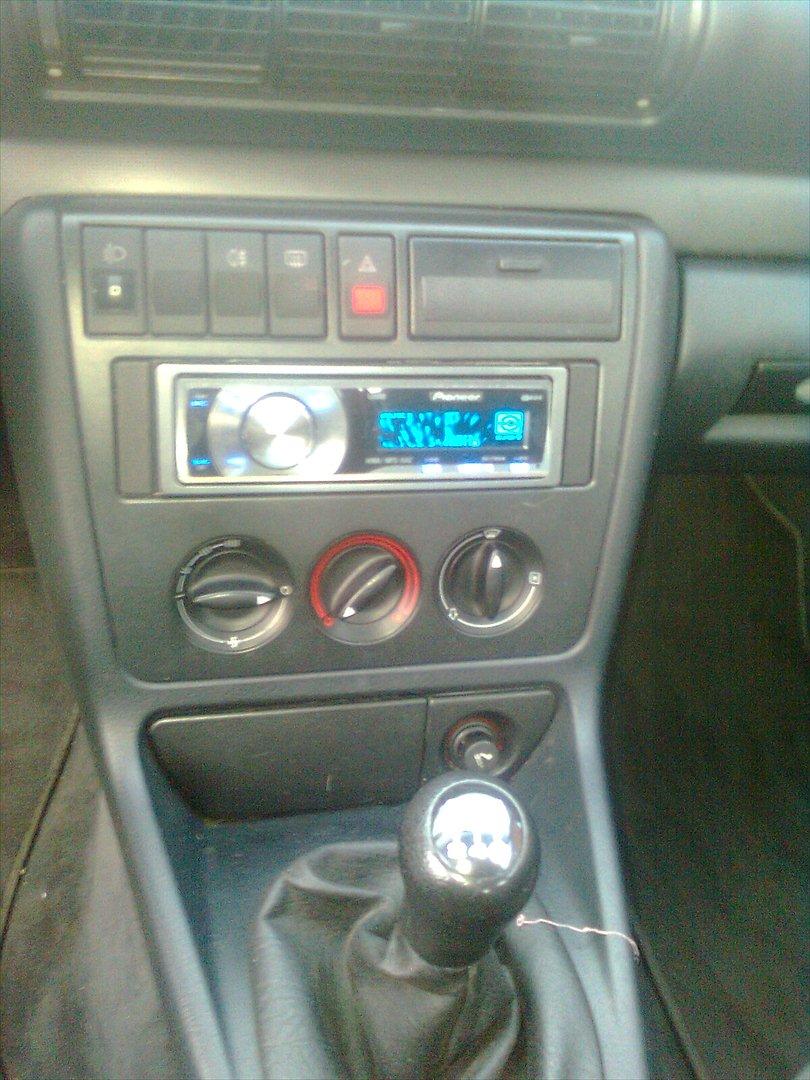 Audi A4 1.8 T (Solgt) billede 12