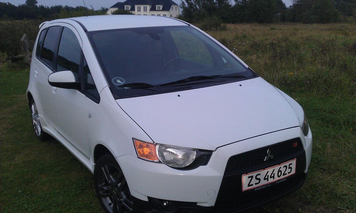 Mitsubishi Colt 1.5t ralliart ***SOLGT*** billede 3