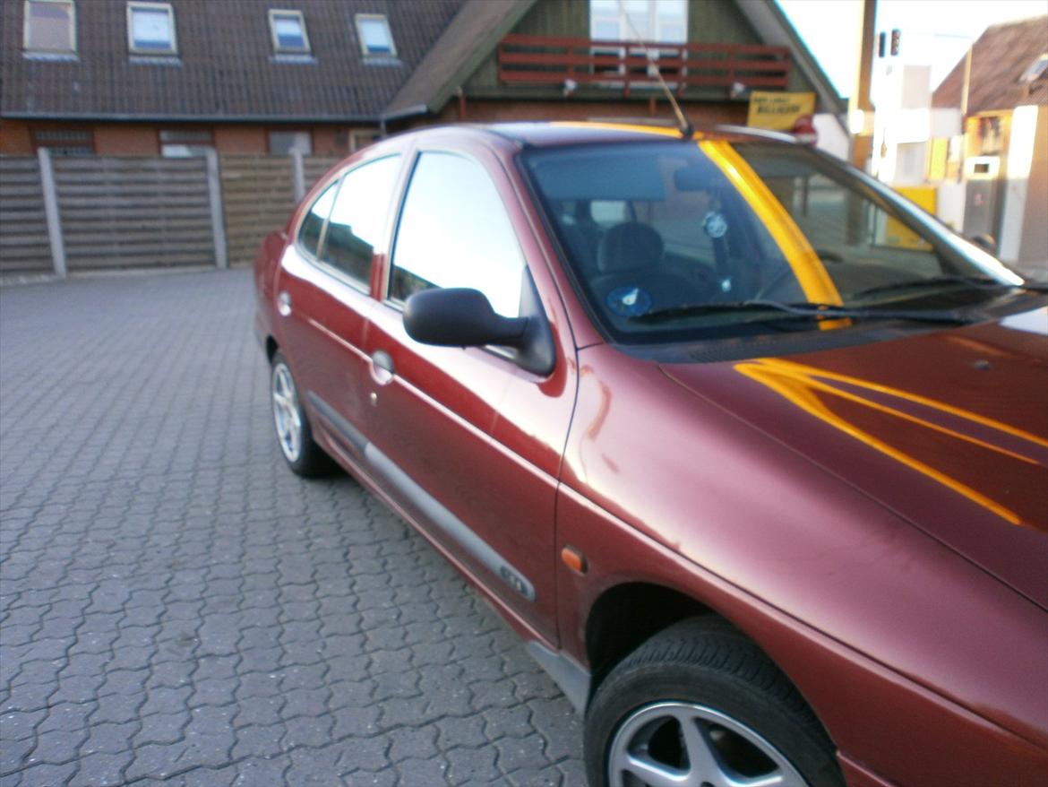 Renault megane solgt billede 3