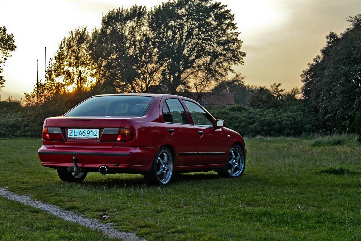 Nissan Almera 1,4 GX Twincam N15 billede 3