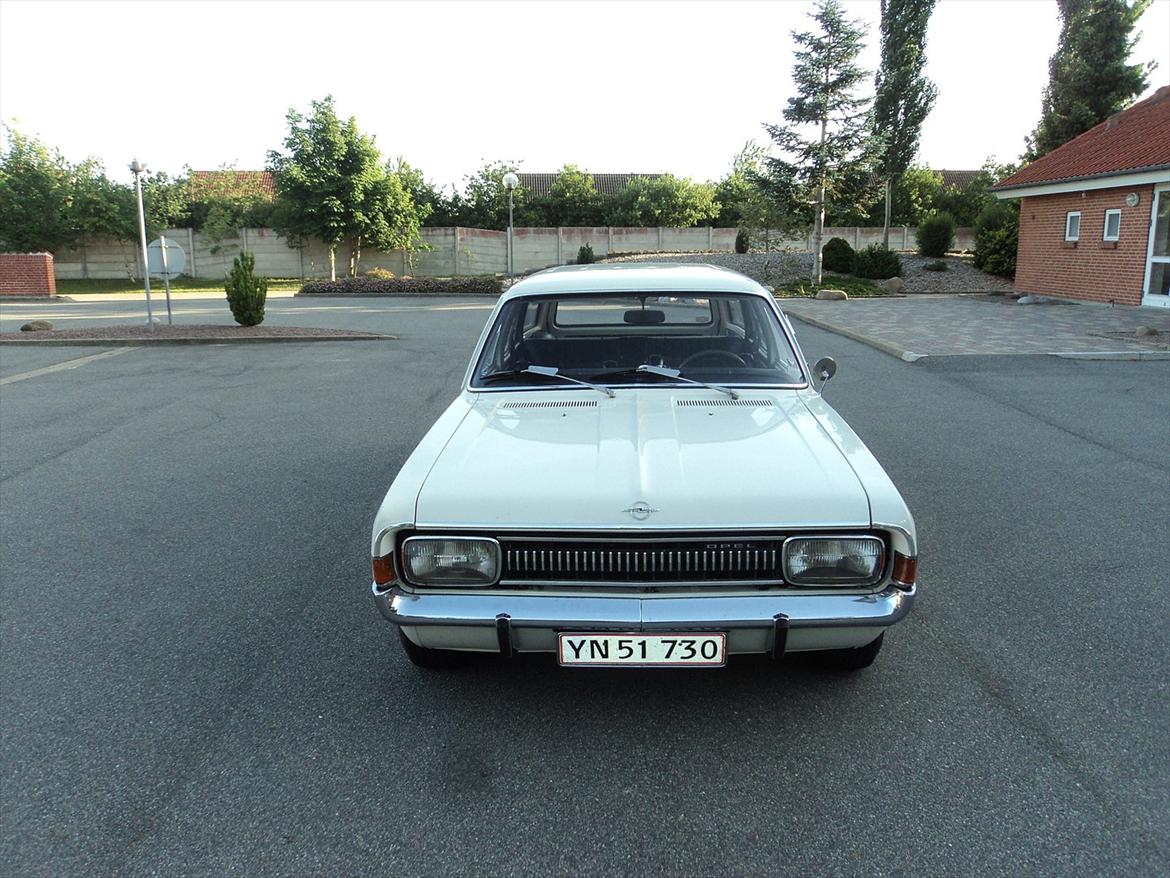 Opel Commodore billede 3