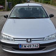 Peugeot 406