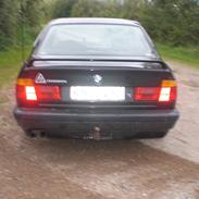 BMW e34 525