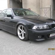 BMW 520i-Solgt