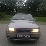 Opel Vectra ( Solgt )