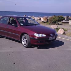 Peugeot 406