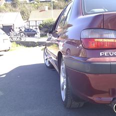 Peugeot 406