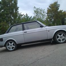 Volvo  242