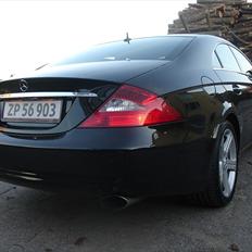 Mercedes Benz CLS 500