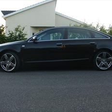 Audi A6 2,4 V6 Multitr.Limo