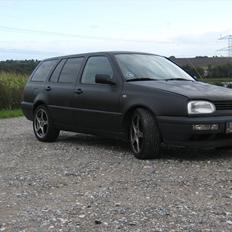 VW Golf lll st.car til salg