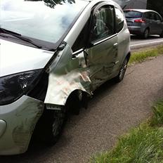 Mitsubishi colt insport (total skadet)