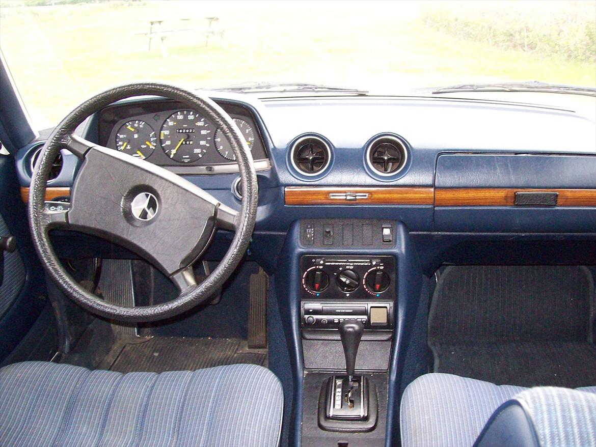 Mercedes Benz W123 230E billede 6