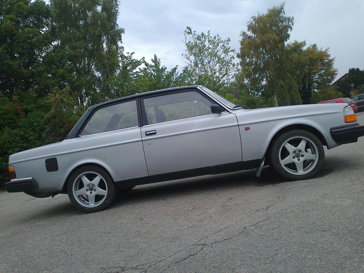 Volvo  242 billede 1