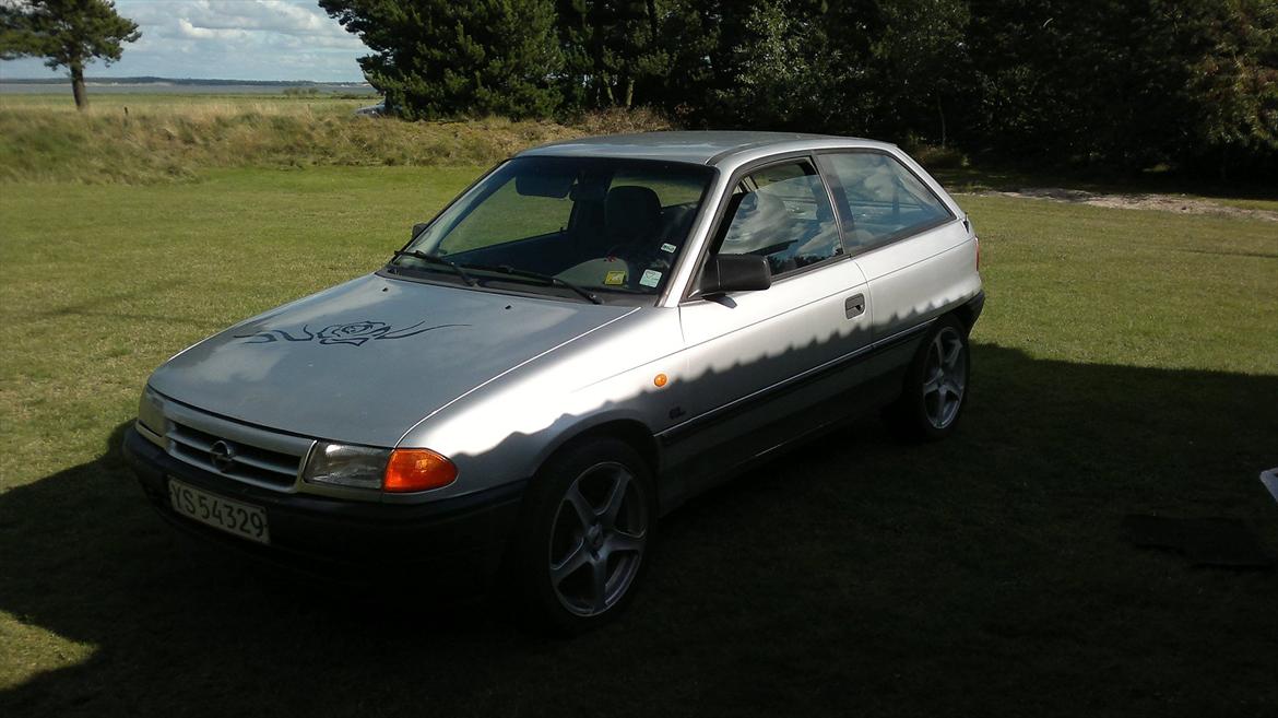 Opel Astra 1.6i  NZ billede 2