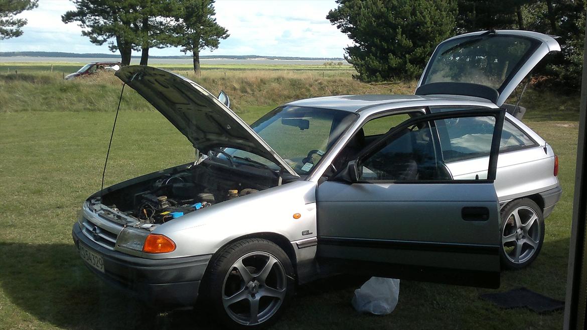 Opel Astra 1.6i  NZ billede 4