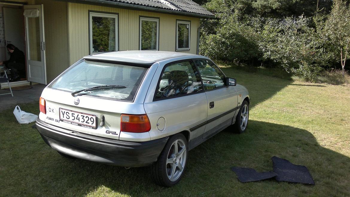 Opel Astra 1.6i  NZ billede 17