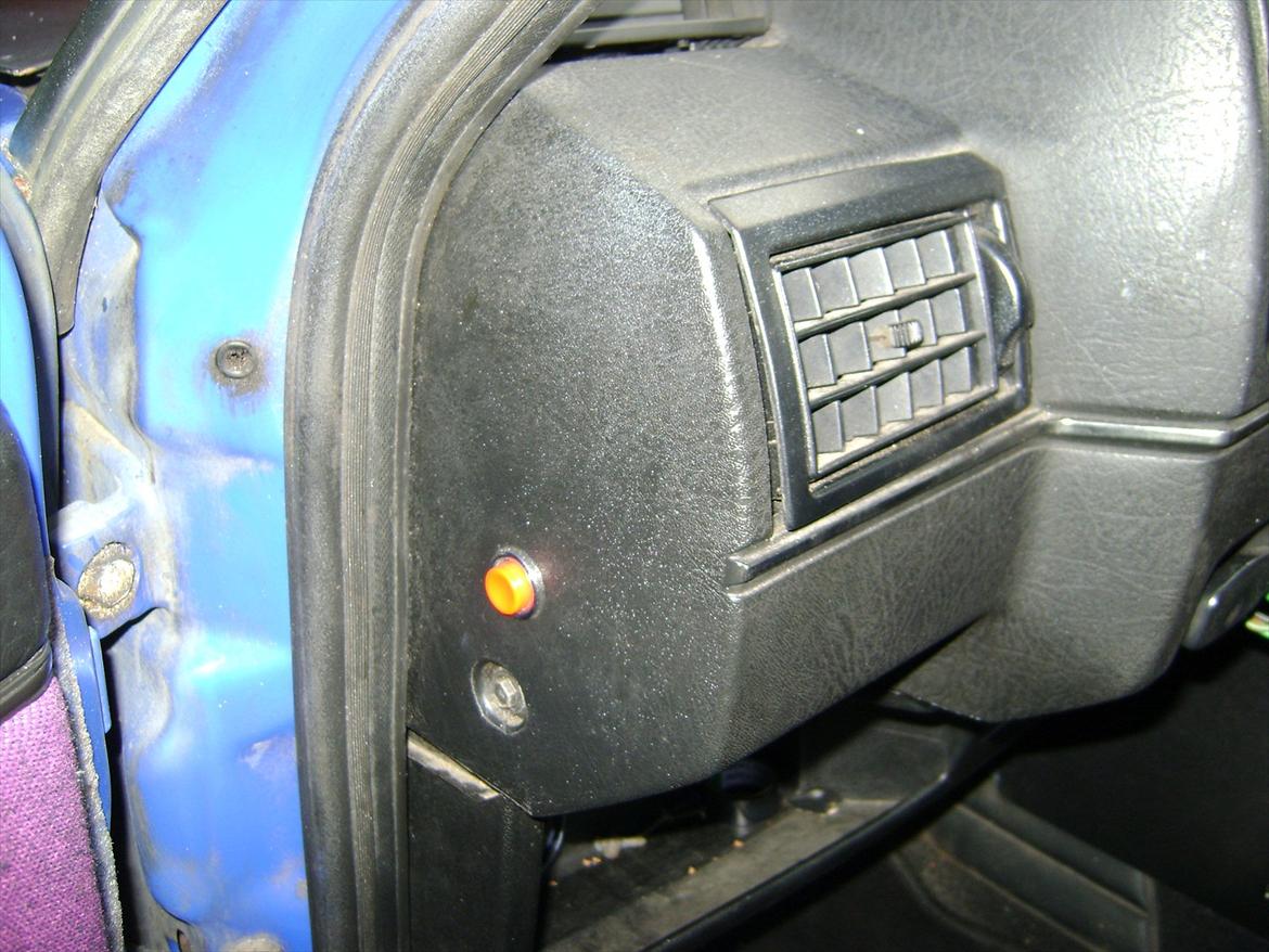 VW II 1.6 (GTD ´91) - Trunk release billede 10