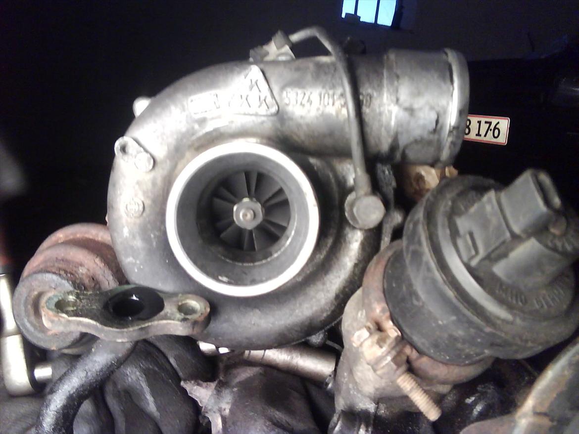 VW Passat GT Variant 1.9 TD(totalskadet) - KKK 24 turbo (: billede 8