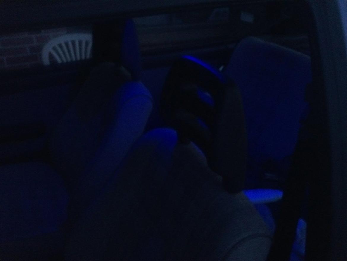 Fiat Uno 60S Solgt - sådan ser det ud i mørket med mit loftlys:) billede 14