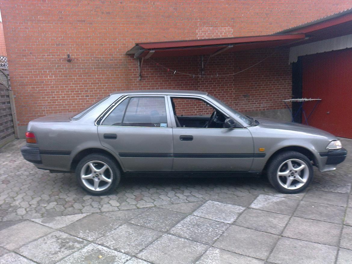 Toyota carina 2 solgt billede 2