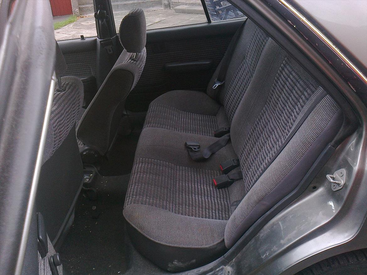 Toyota carina 2 solgt billede 8