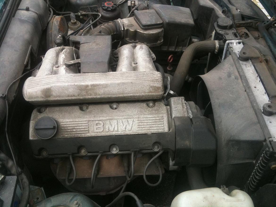 BMW 318i touring (solgt) billede 7