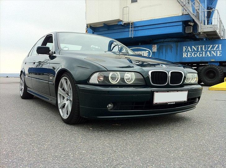 BMW E39 523i billede 1