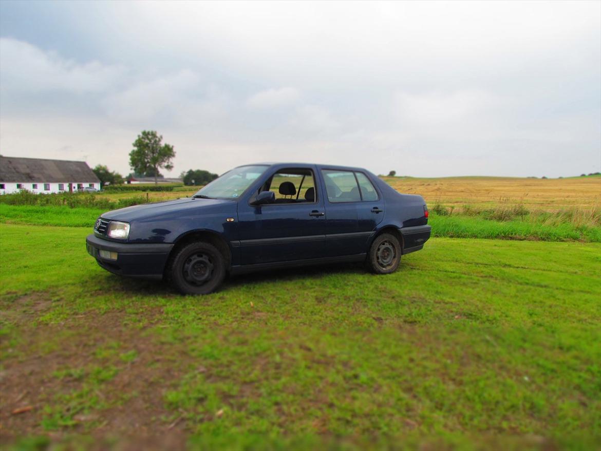 VW Vento ( Solgt ) billede 2