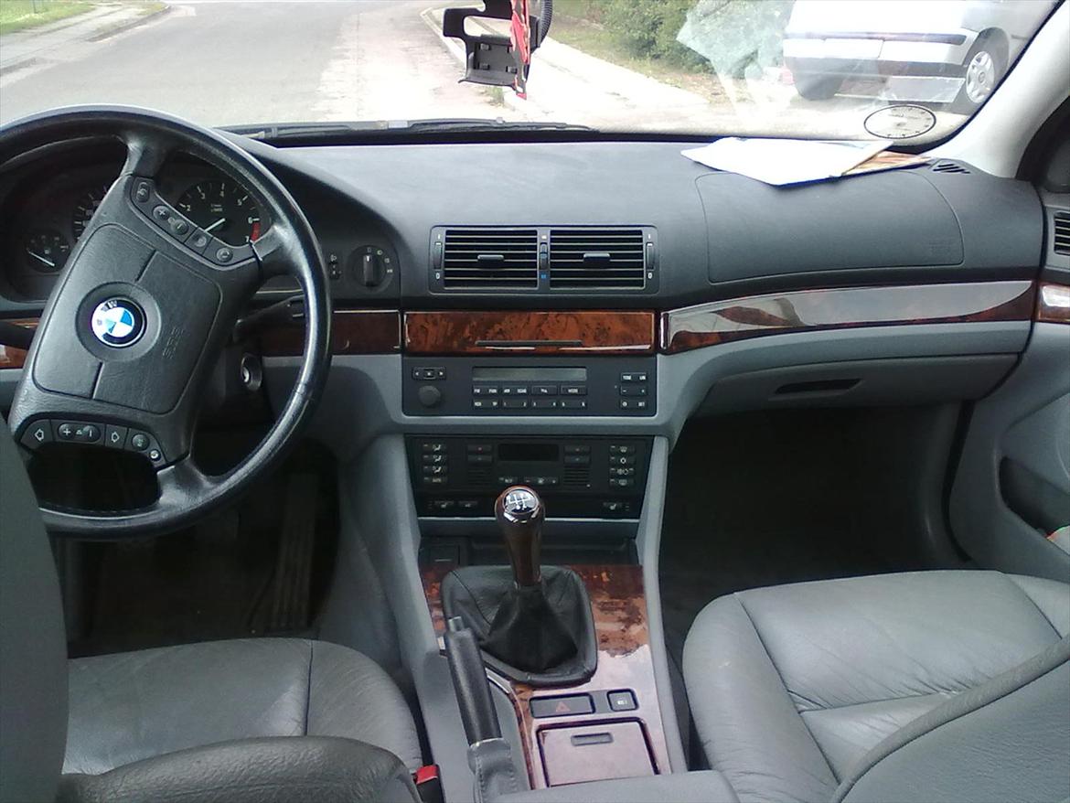 BMW E39 528i billede 2
