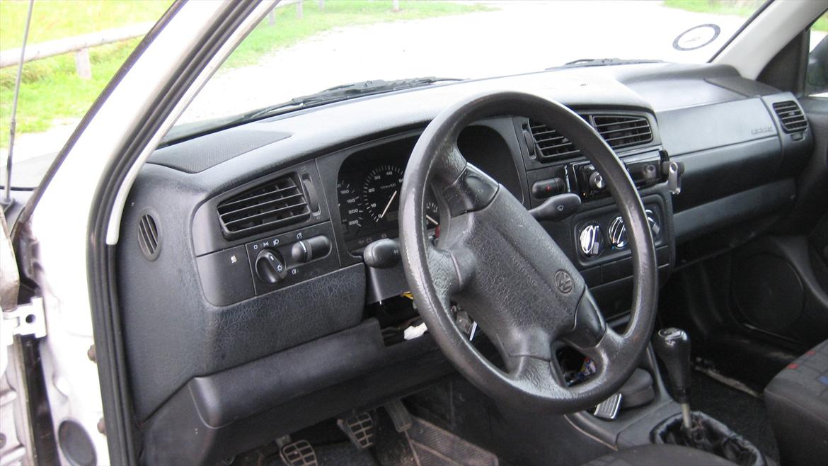 VW Golf lll st.car til salg billede 18