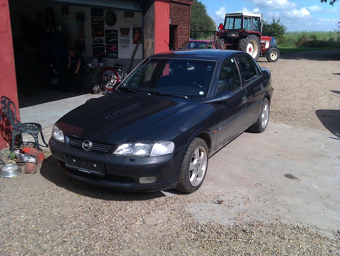 Opel Vectra B billede 1