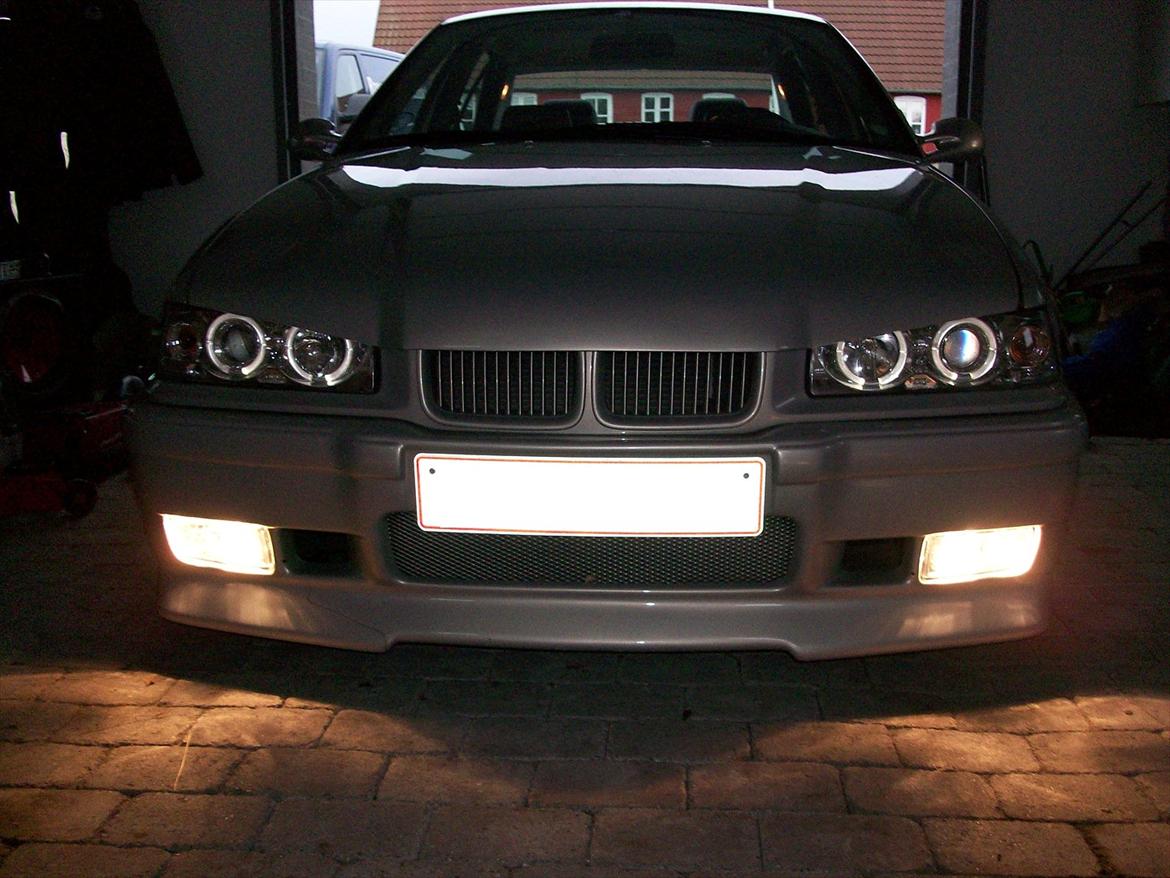 BMW 325i E36 SOLGT. billede 1