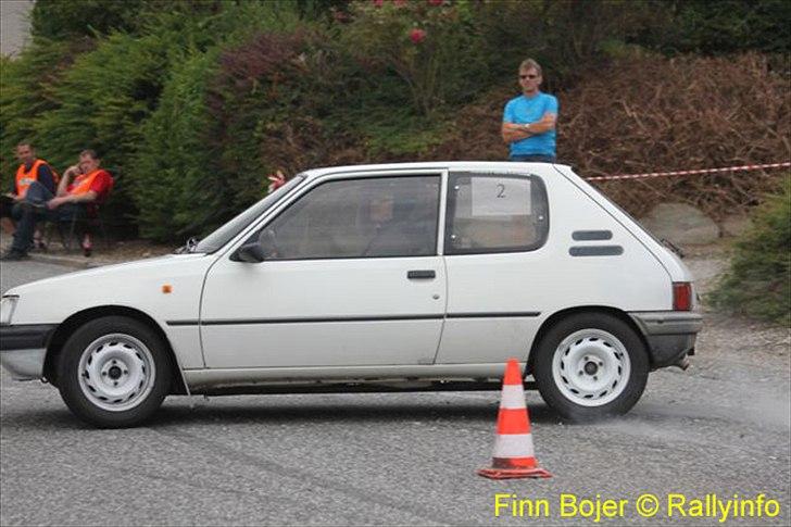 Peugeot 205 "Løveungen" Skrottet billede 13