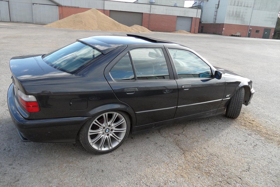 BMW 318i billede 5