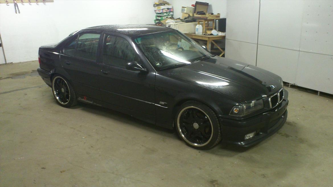 BMW E36 325i 24V - Nyeste billeder efter bilen er blevet nysynet :) billede 13